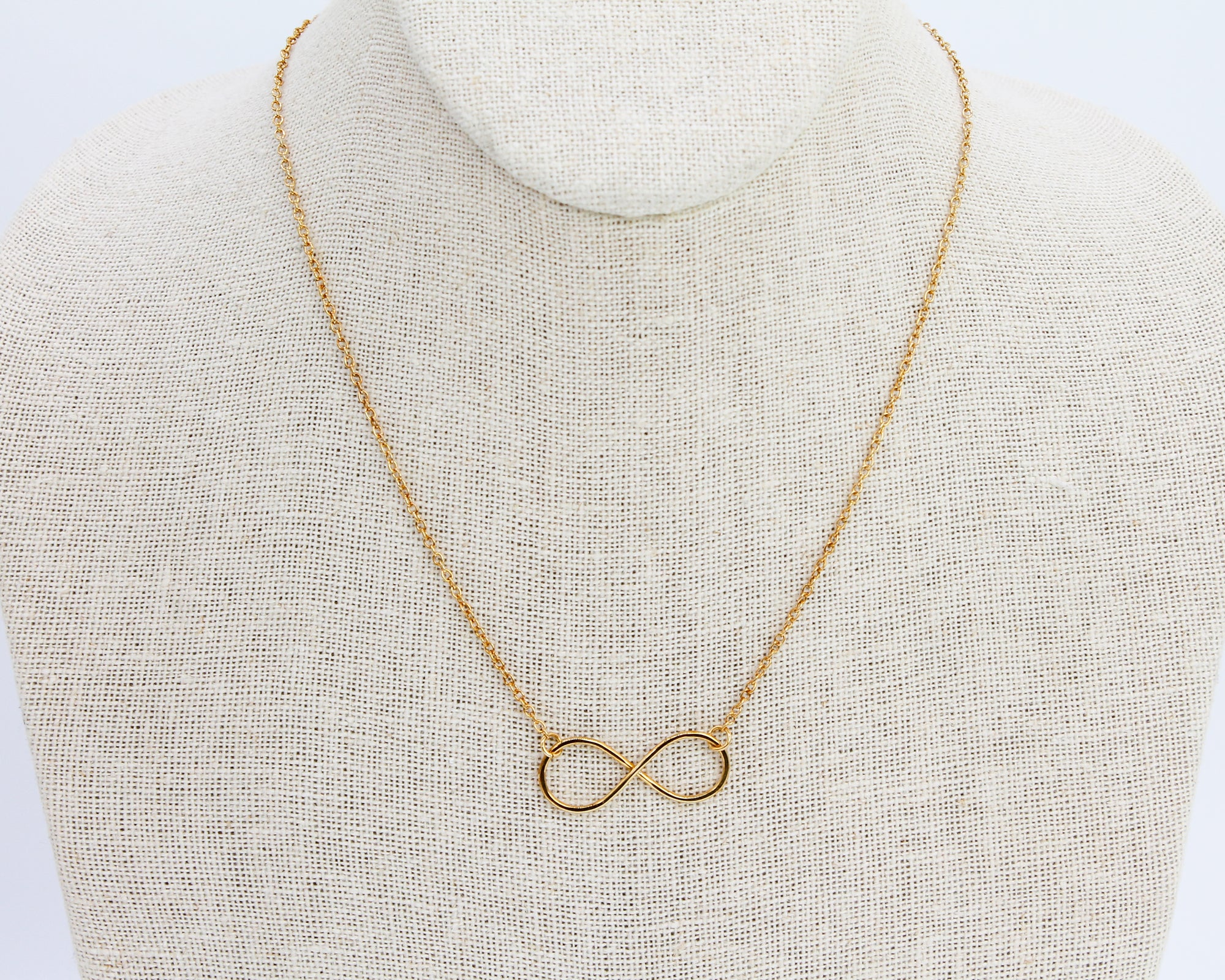 Infinity Necklace / Gold