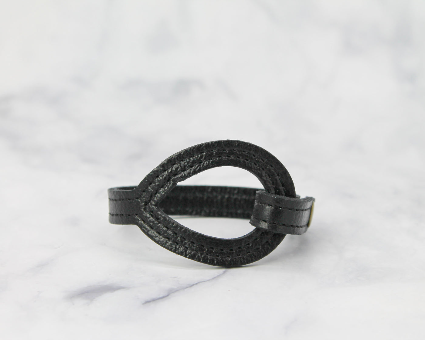 Essence Bracelet Black Medium