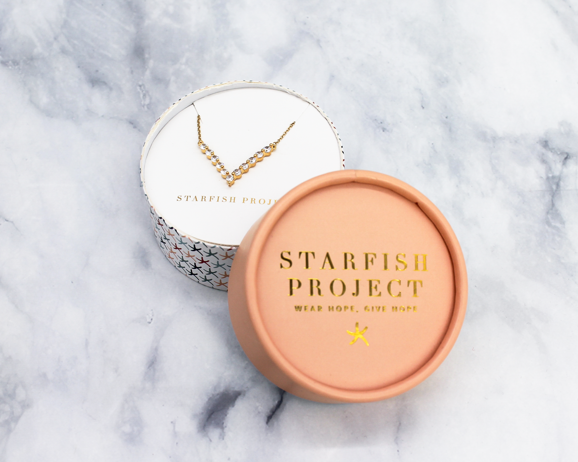 Brilliance V-Bar Necklace / Gold