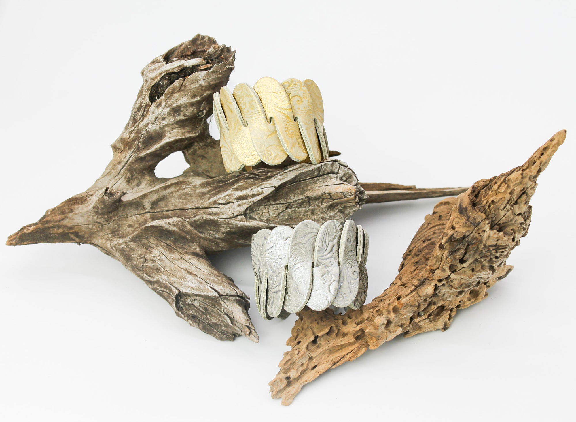 Flow Cuff Bracelet / Golden Elemental