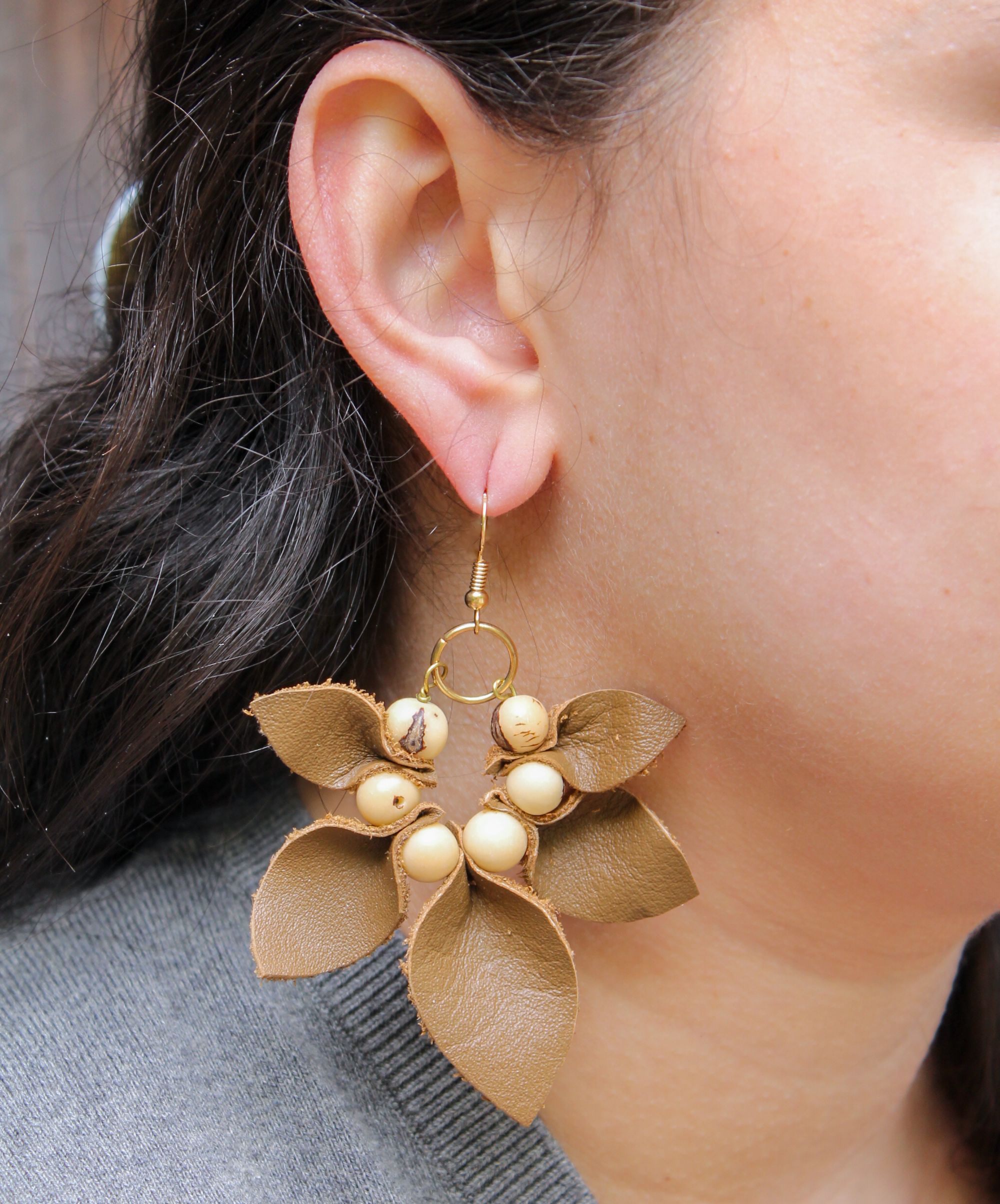 Bloom Earring / Wheat