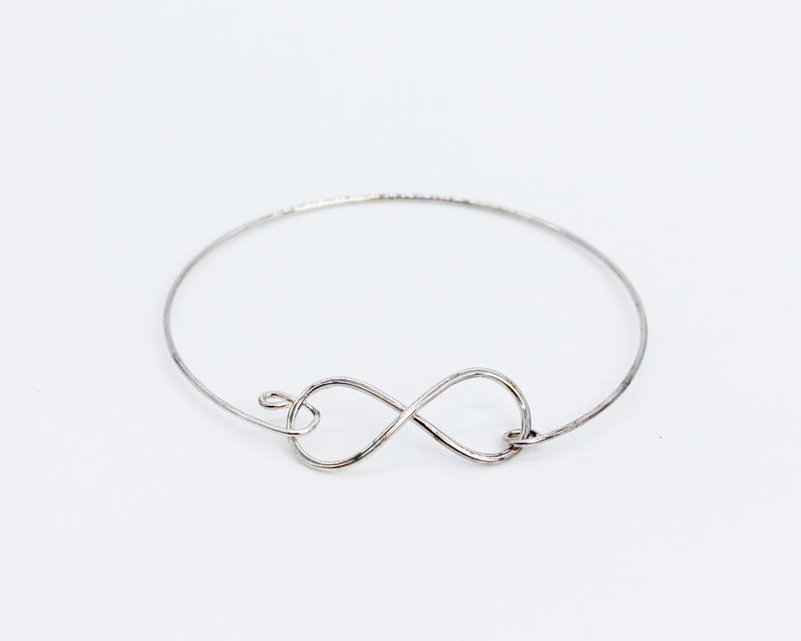 Infinity Bracelet / Sterling Silver