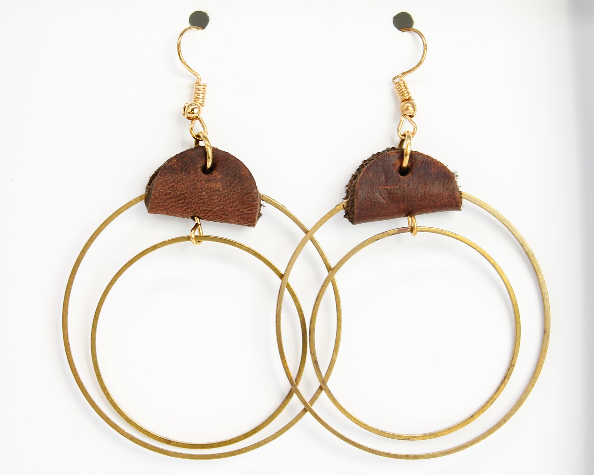 Loop-Di-Loop Earring/Walnut