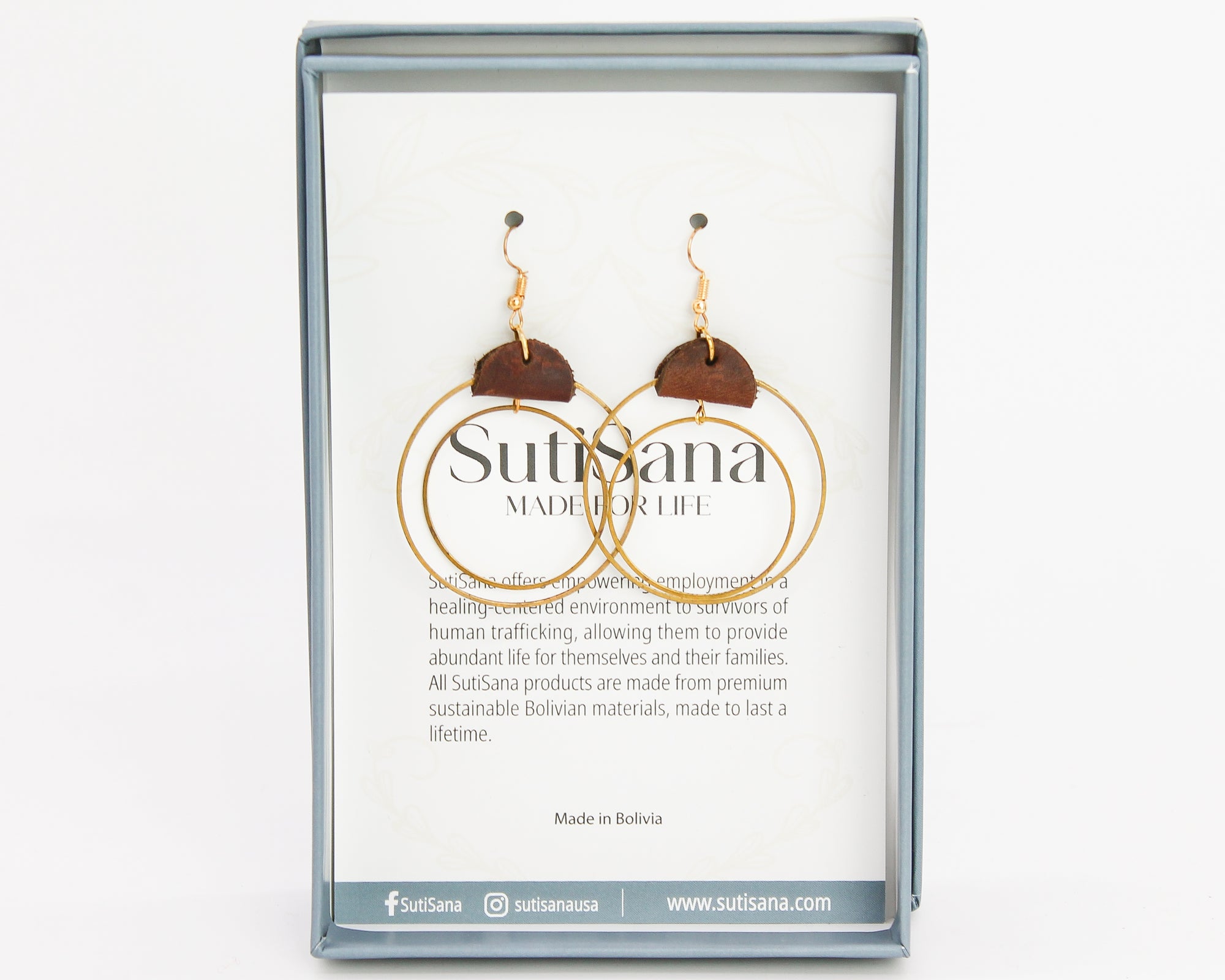 Loop-Di-Loop Earring/Walnut