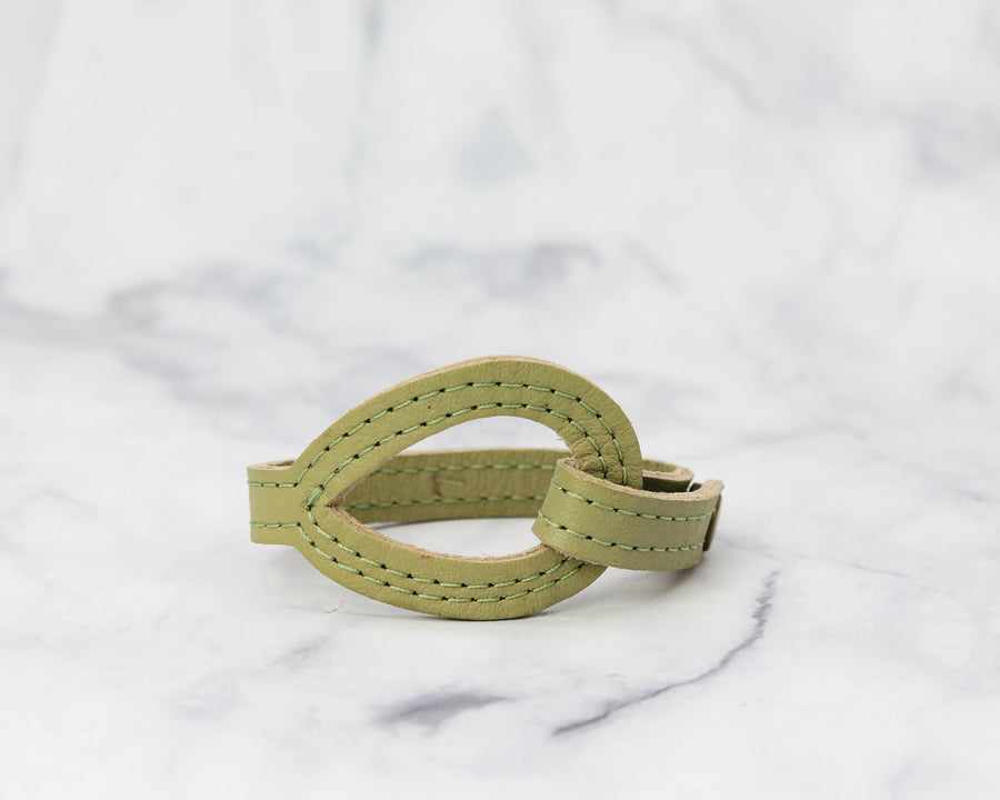 Essence Bracelet / Palmetto / Medium