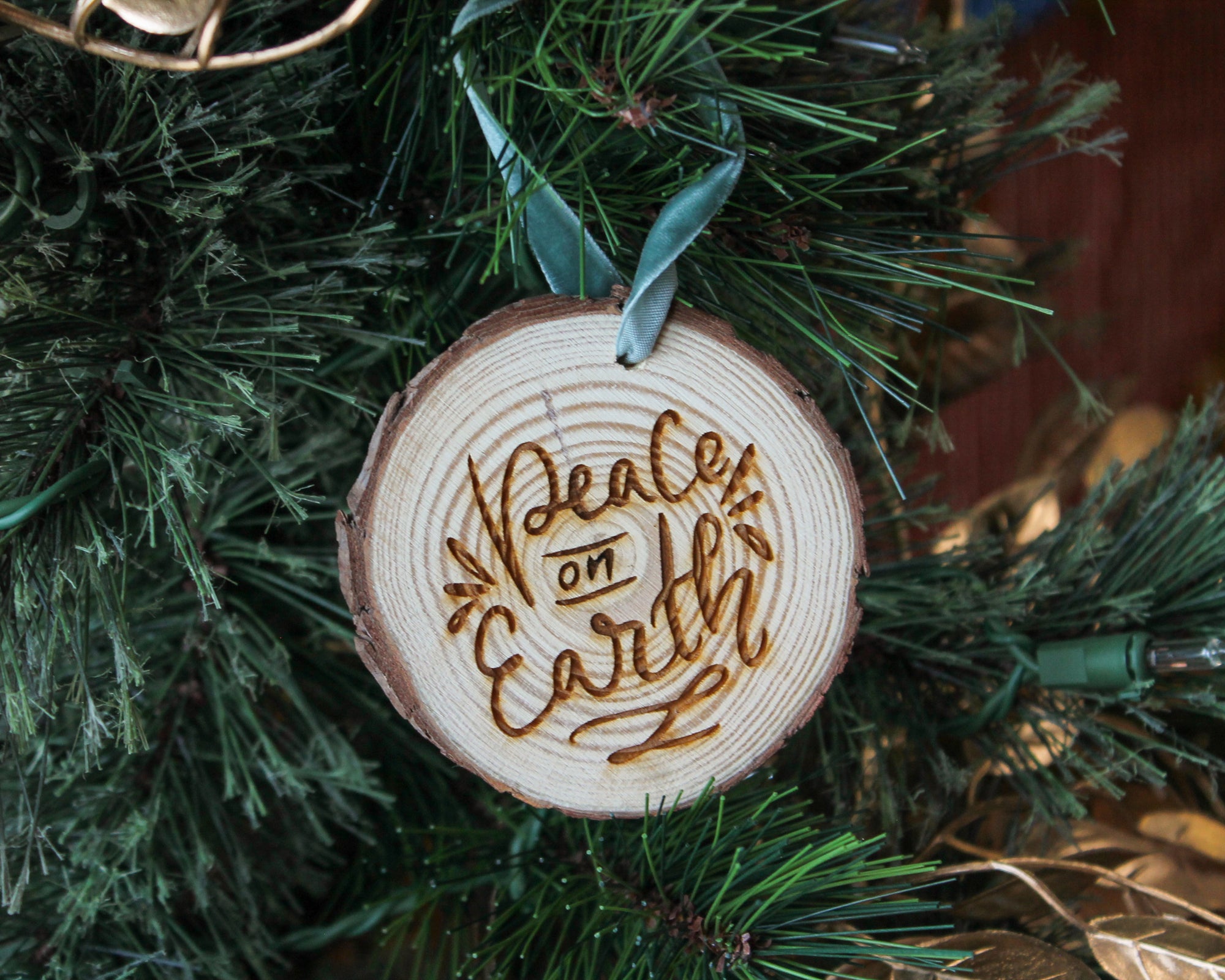 Peace On Earth Wonder Ornament
