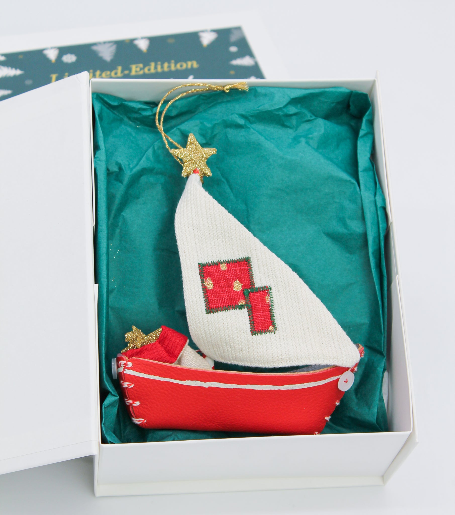 Collector's Edition Ornament 2025- Dream Boat